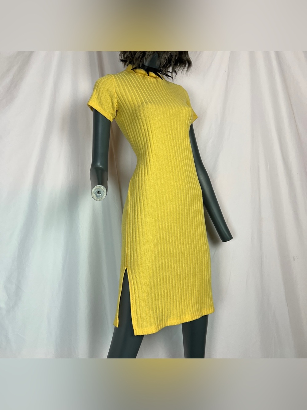 Vibrant Yellow Ribbed Knit T-Shirt Sweater Bodycon Dress